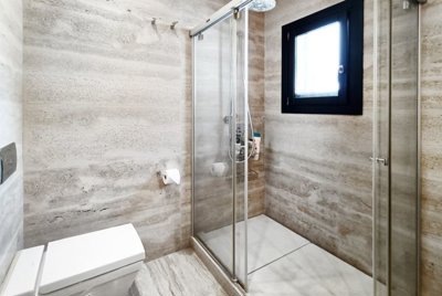 el-valle-rubi-villa-32-bathroom1-02w-1170x785