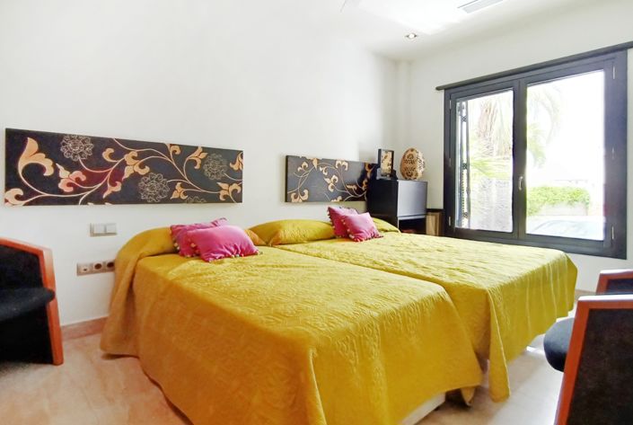 Image No.16-5 Bed Villa for sale