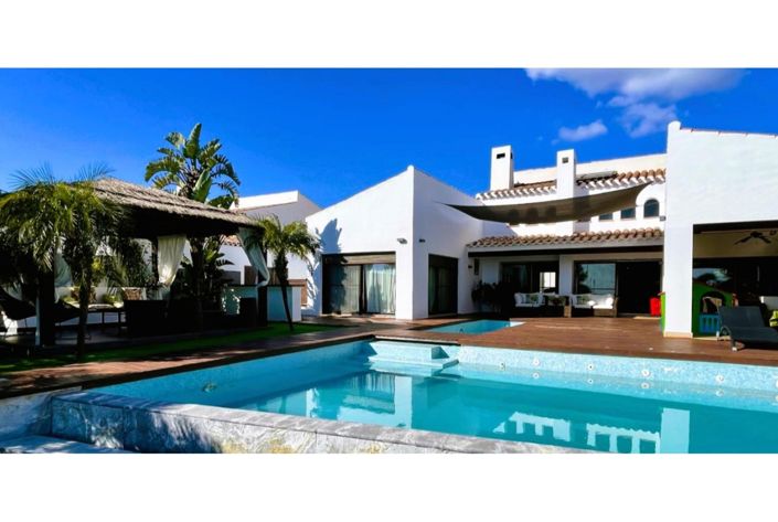Image No.1-5 Bed Villa for sale