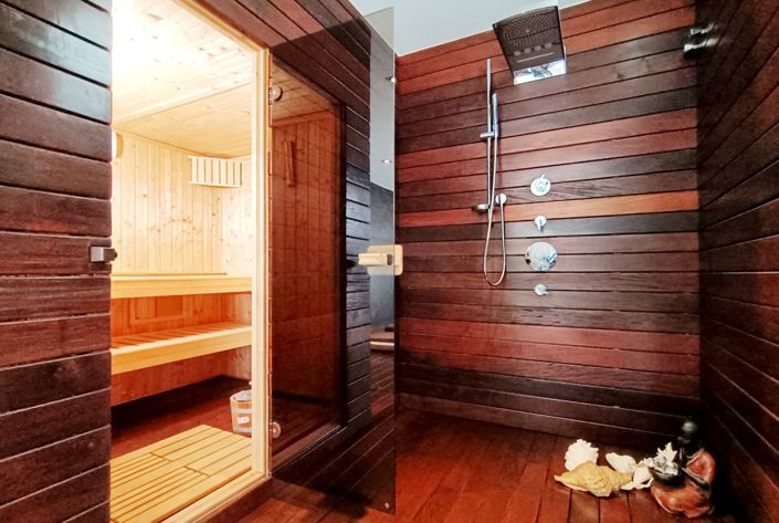 Image No.20-5 Bed Villa for sale