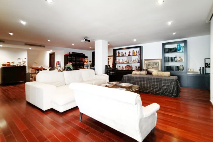 Image No.23-5 Bed Villa for sale