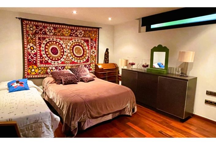 Image No.26-5 Bed Villa for sale