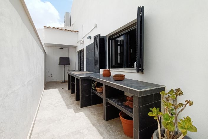 Image No.28-5 Bed Villa for sale