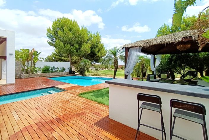 Image No.33-5 Bed Villa for sale