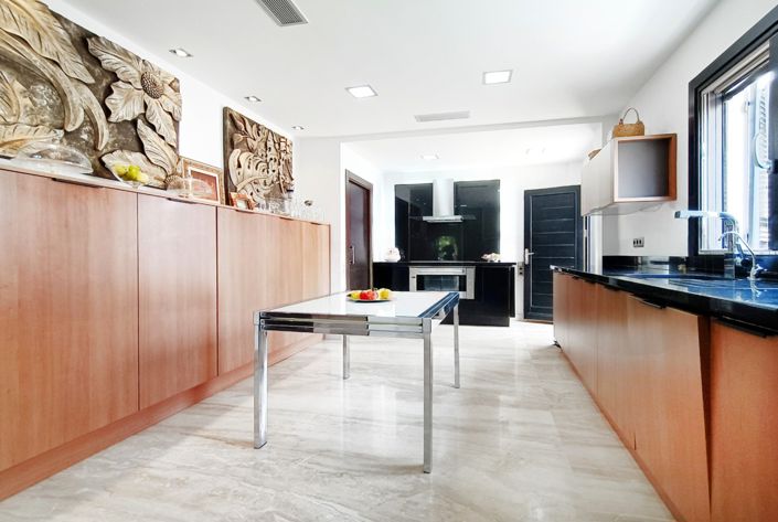 Image No.9-5 Bed Villa for sale