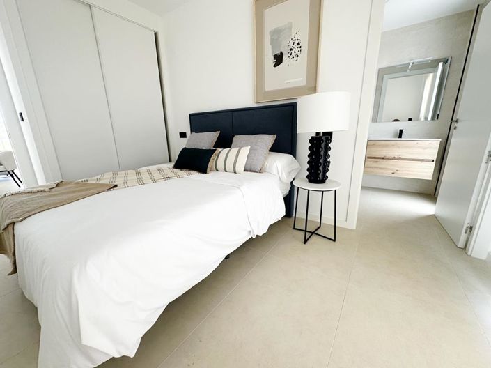 Image No.14-4 Bed Villa for sale