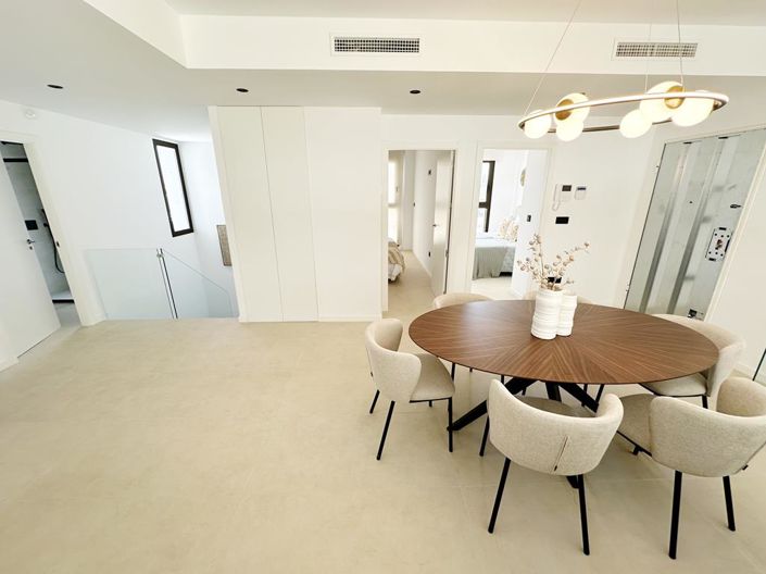 Image No.34-4 Bed Villa for sale