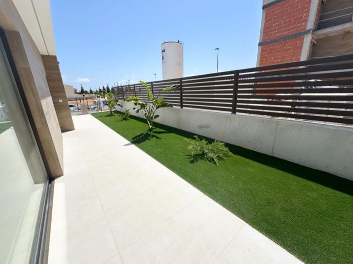 Image No.9-4 Bed Villa for sale