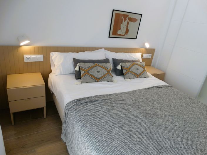 Image No.19-2 Bed Apartment for sale