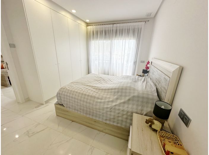 Image No.18-2 Bed Apartment for sale