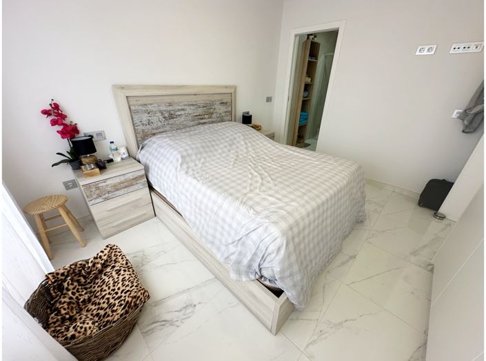 Image No.19-2 Bed Apartment for sale