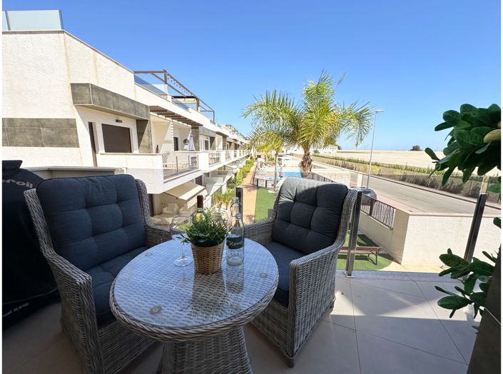 Image No.45-2 Bed Apartment for sale