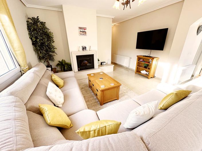 Image No.11-3 Bed Villa for sale