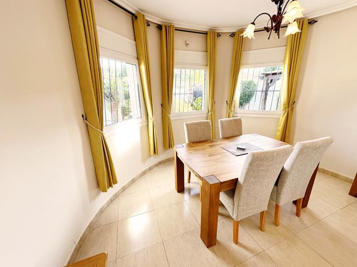 Image No.12-3 Bed Villa for sale