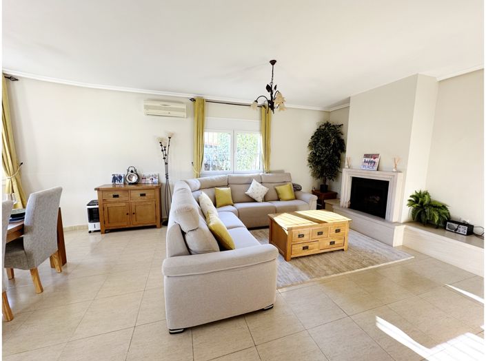 Image No.14-3 Bed Villa for sale