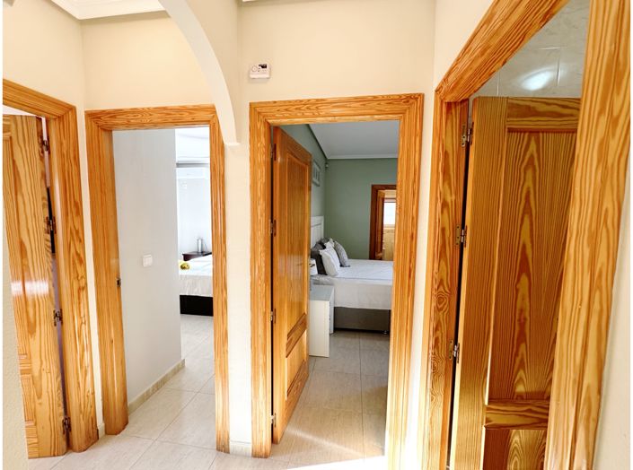 Image No.19-3 Bed Villa for sale