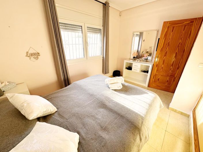 Image No.26-3 Bed Villa for sale