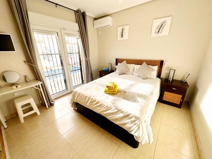 Image No.27-3 Bed Villa for sale