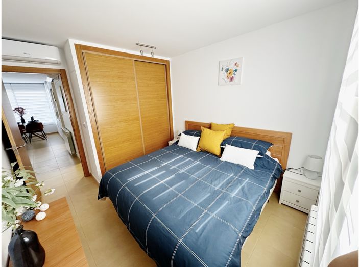 Image No.15-2 Bed Townhouse for sale