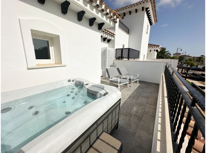 Image No.4-2 Bed Townhouse for sale