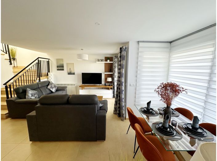 Image No.7-2 Bed Townhouse for sale