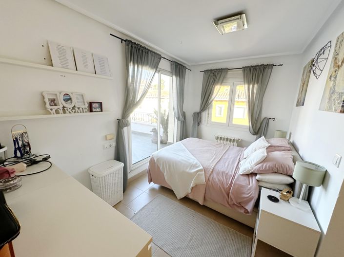 Image No.8-3 Bed Villa for sale