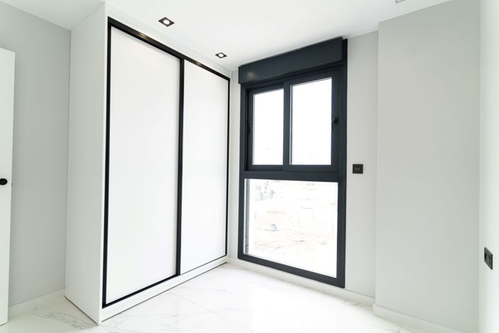 Image No.20-4 Bed Villa for sale