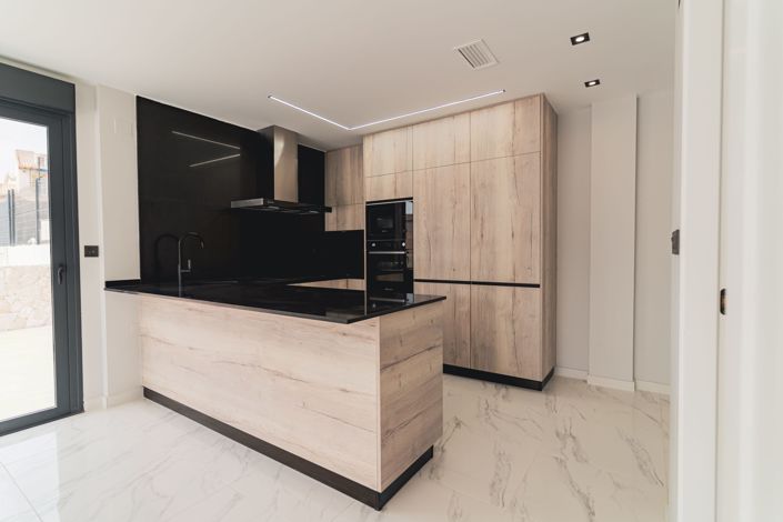 Image No.8-4 Bed Villa for sale