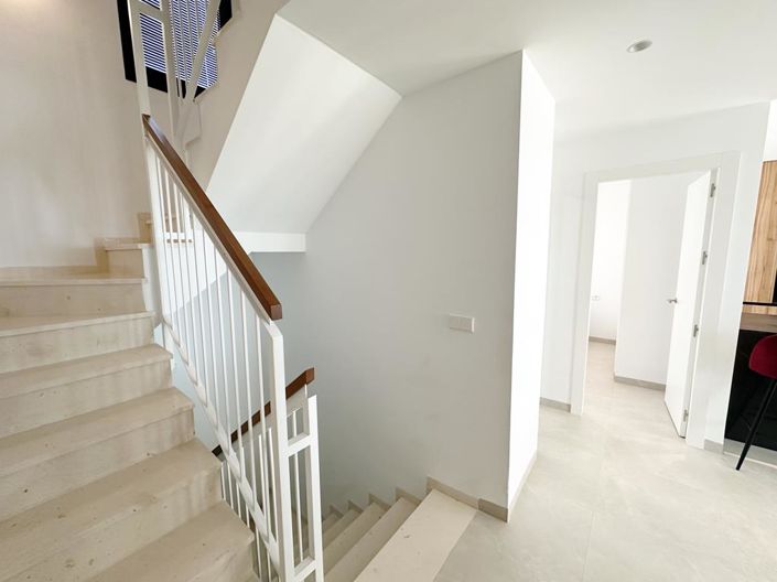 Image No.21-4 Bed Villa for sale