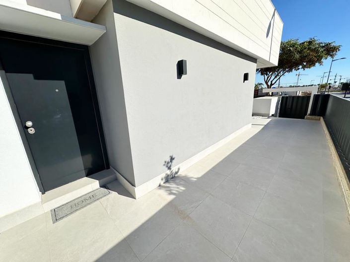 Image No.30-4 Bed Villa for sale