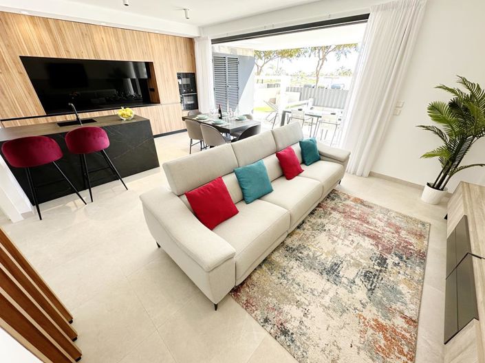 Image No.4-4 Bed Villa for sale