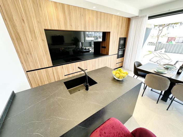 Image No.9-4 Bed Villa for sale