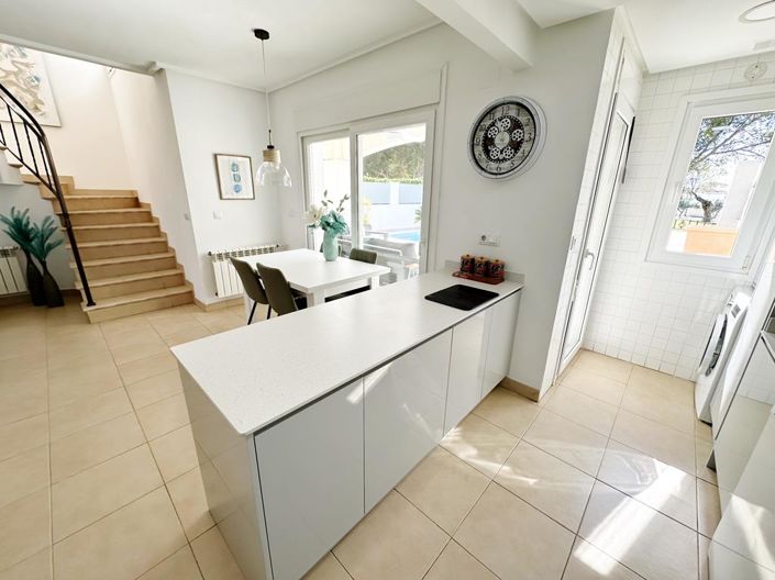 Image No.15-3 Bed Villa for sale