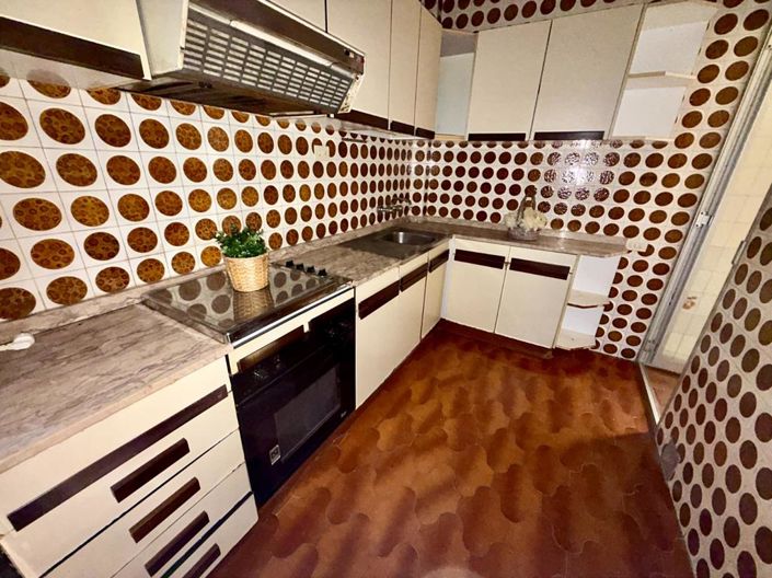 Image No.11-3 Bed Apartment for sale