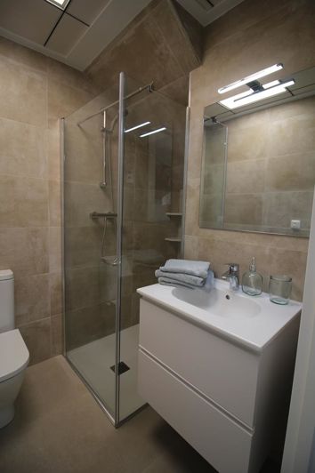 Image No.67-4 Bed Townhouse for sale