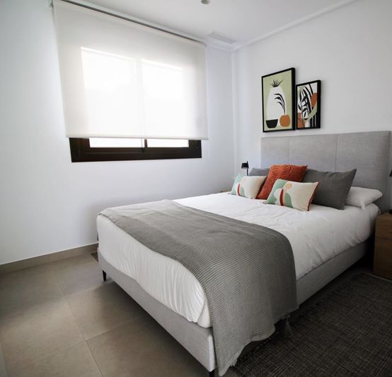 Image No.72-4 Bed Townhouse for sale