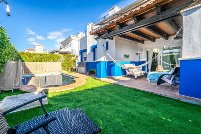 Image No.1-2 Bed Villa for sale