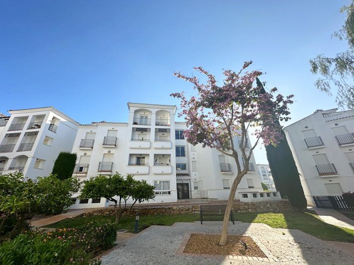 Image No.5-2 Bed Apartment for sale