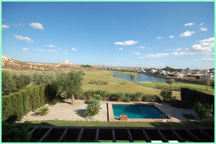 Image No.3-4 Bed Villa for sale