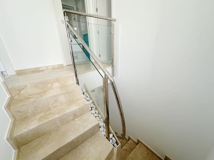 Image No.14-4 Bed Villa for sale