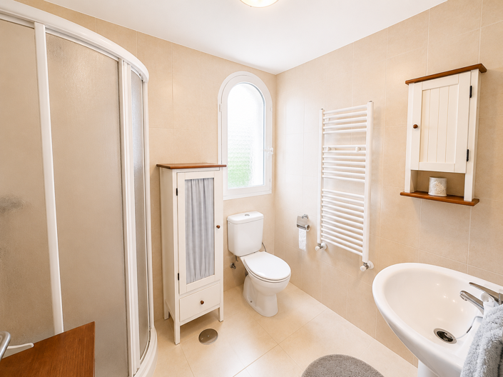 Image No.22-2 Bed Apartment for sale