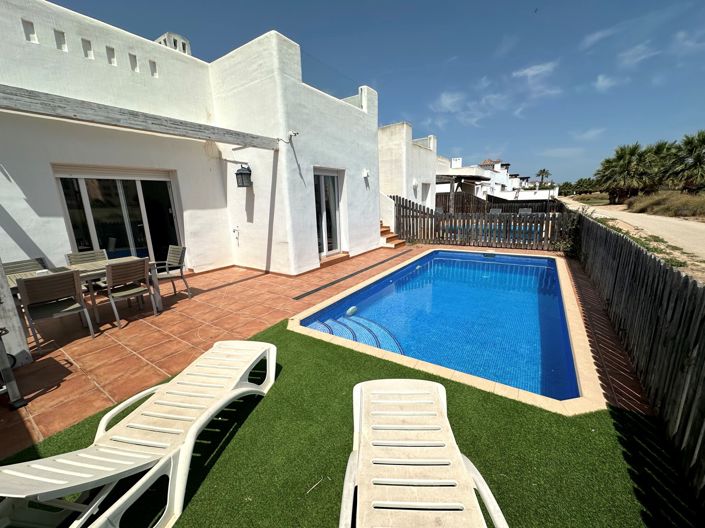Image No.1-3 Bed Villa for sale