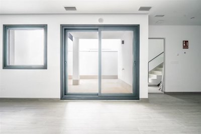 ub6bhxh72k-xki4wrrrxia