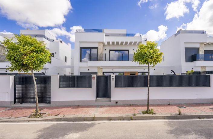 Image No.19-3 Bed Villa for sale