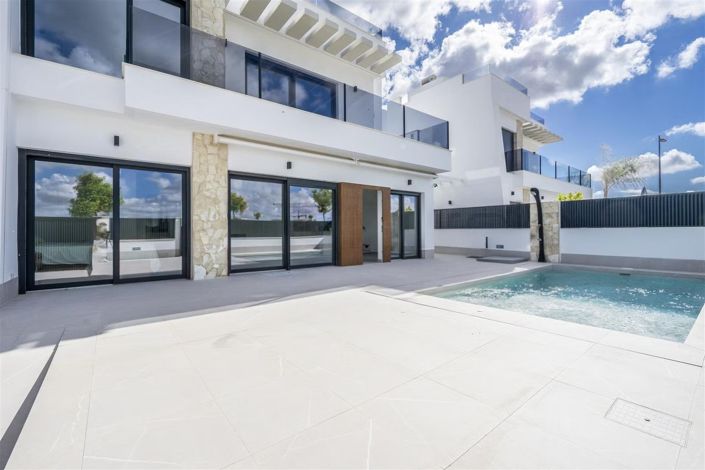 Image No.8-3 Bed Villa for sale