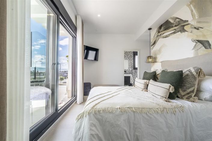 Image No.18-4 Bed Villa for sale