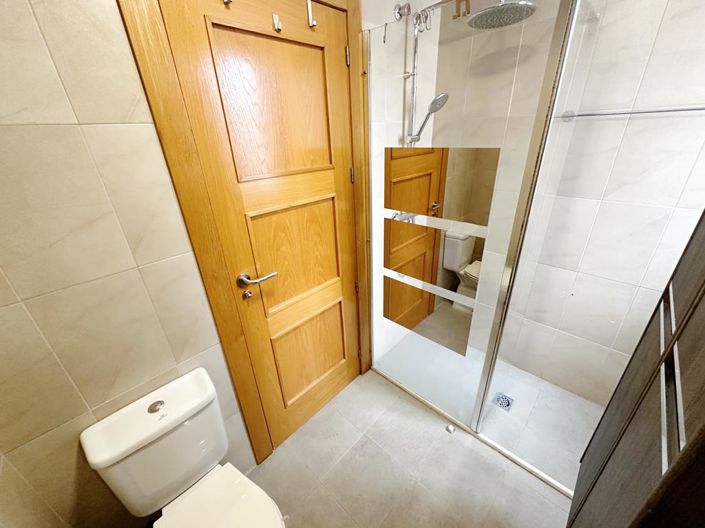 Image No.21-2 Bed Apartment for sale