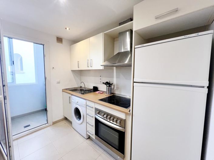 Image No.10-2 Bed Apartment for sale