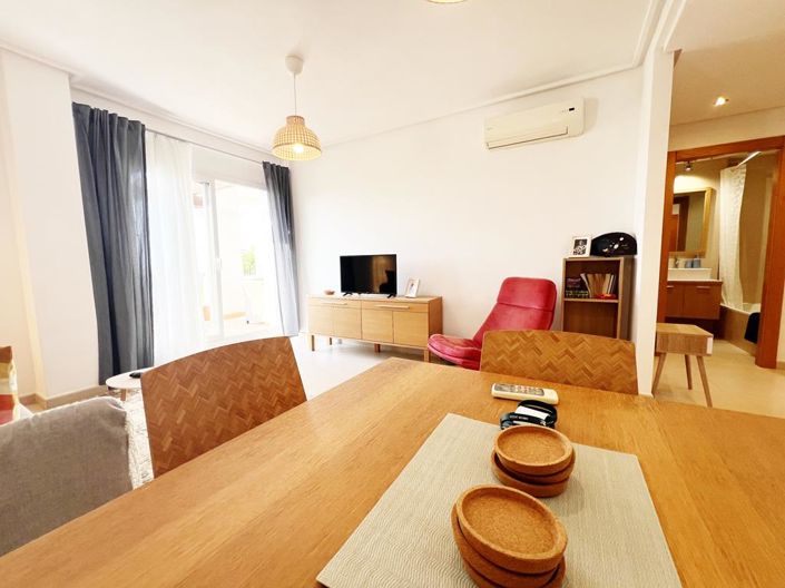 Image No.8-2 Bed Apartment for sale