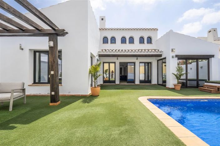 Image No.2-3 Bed Villa for sale